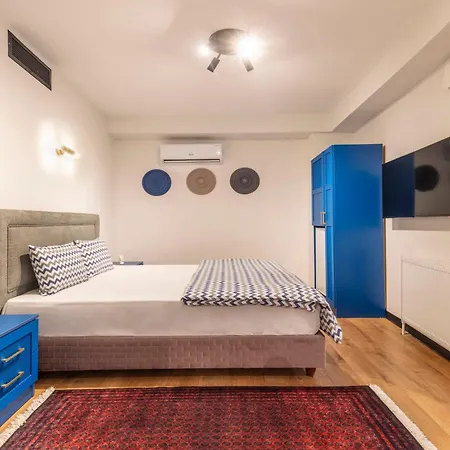 Hexa Aparthotel