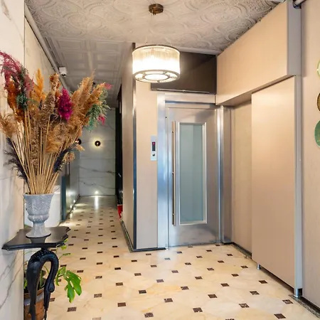 Aparthotel Hexa