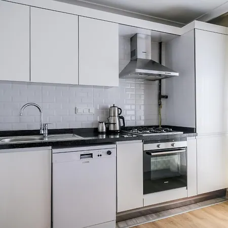 Cozy Flat 10 Min To Aqua Florya Mall In Bakirkoy Apartment