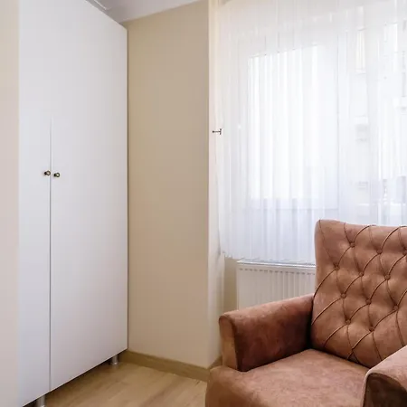 Apartment Cozy Flat 10 Min To Aqua Florya Mall In Bakirkoy
