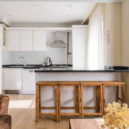 Apartment Cozy Flat 10 Min To Aqua Florya Mall In Bakirkoy