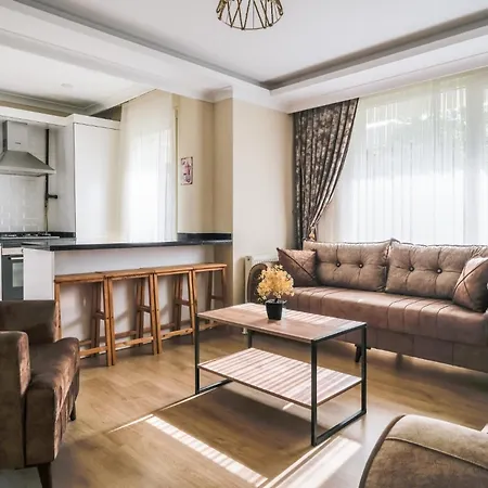 Cozy Flat 10 Min To Aqua Florya Mall In Bakirkoy Apartment