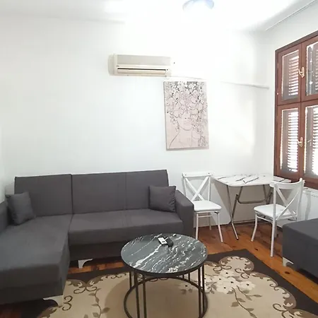 Apartment Taksim'de Istiklal Caddesine Cok Yakin