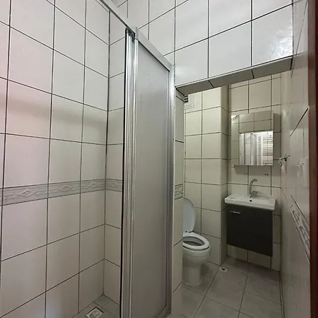 Taksim'de Istiklal Caddesine Cok Yakin Apartment