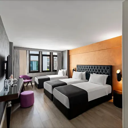 Golden City Hotel