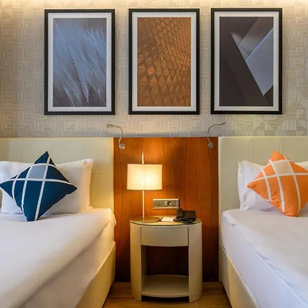 Hotel Four Points Flex By Sheraton Taksim Square 4*
