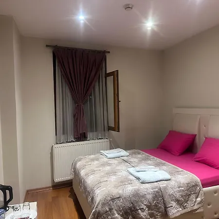 Mymoon Hotel 3*