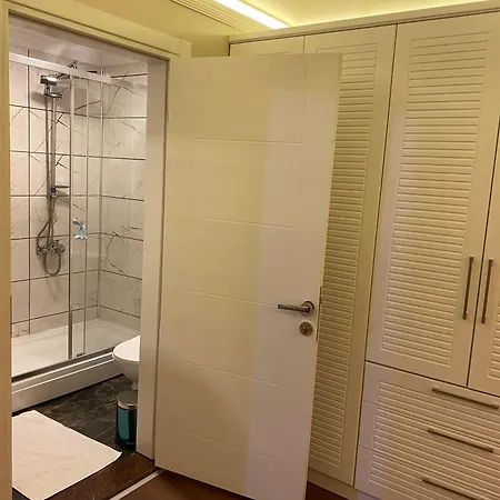 Metroaparts Appartement *