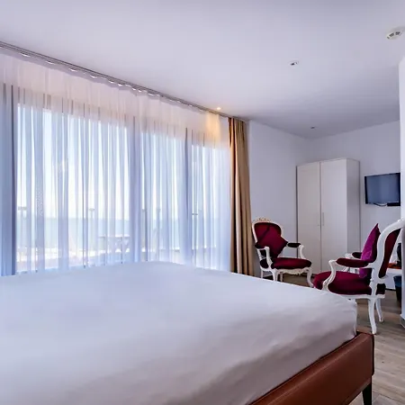 Mangana Hotel