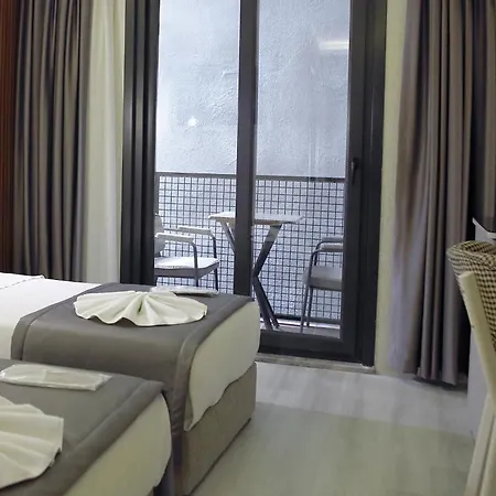 Amara Old City Hotel & Spa 3*