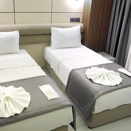 Amara Old & Hotel 3*