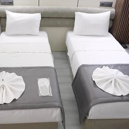 Amara Old City Hotel & Spa 3*