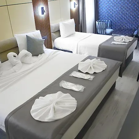 Hotel Amara Old & 3*