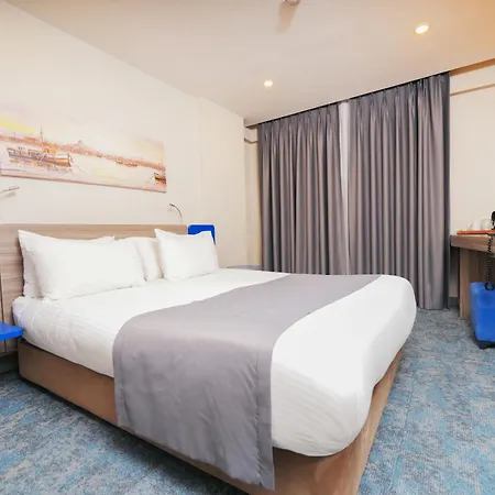 Hotel Trip Bosphorus Taksim 4*