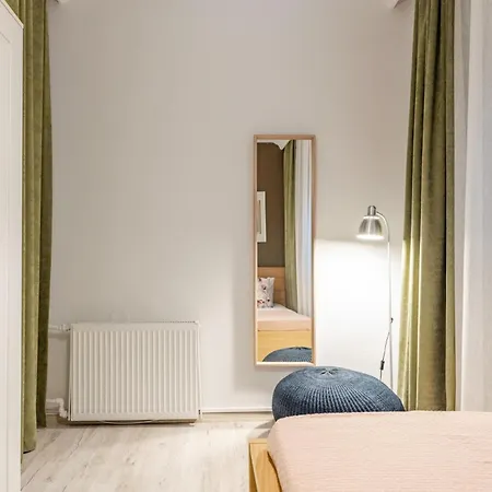 Chic And Roomy Flat Near Citys Nisantasi Mall Istanbul