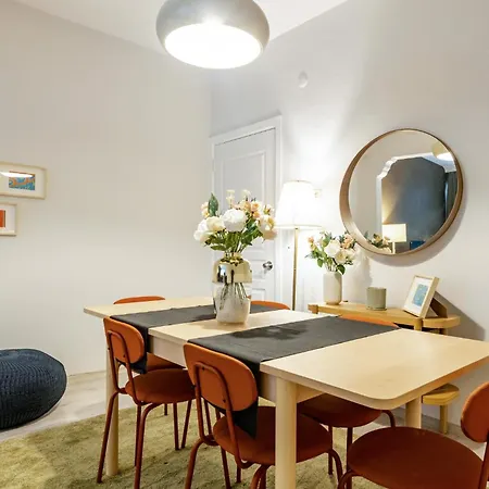 Chic And Roomy Flat Near Citys Nisantasi Mall Istanbul
