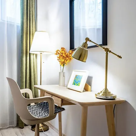 شقة Chic And Roomy Flat Near Citys Nisantasi Mall *