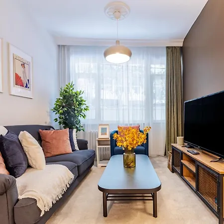 Chic And Roomy Flat Near Citys Nisantasi Mall * Istanbul