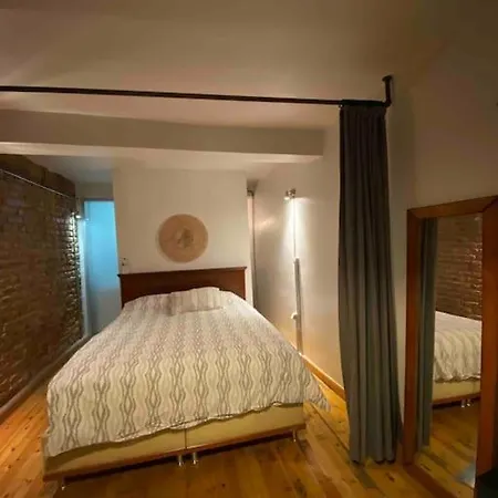 Cozy Flat Near Galata Tower And Metro Station