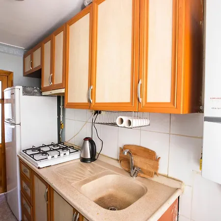3 Diffrent Family At Center Walking 5 Minutes Apartment Istanbul
