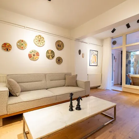Apartment Jardin Maison Newly Renovated 1 Bedroom Apt In Galata Istanbul