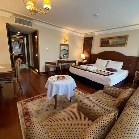 Glk Premier Regency Suites&spa 3*