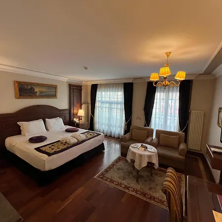 Glk Premier Regency Suites&spa Hotel 3*
