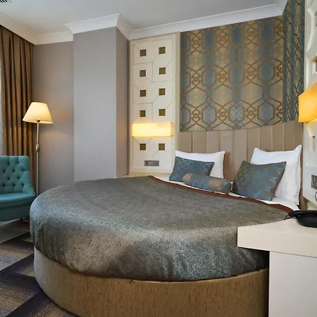 The Grand Mira Business Hotel 4*