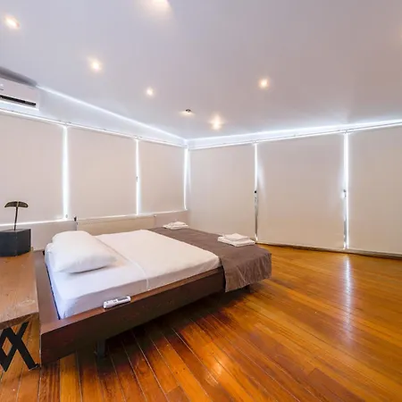 Maison Detroit Iconic 3br Triplex With Great Views Apartment Istanbul