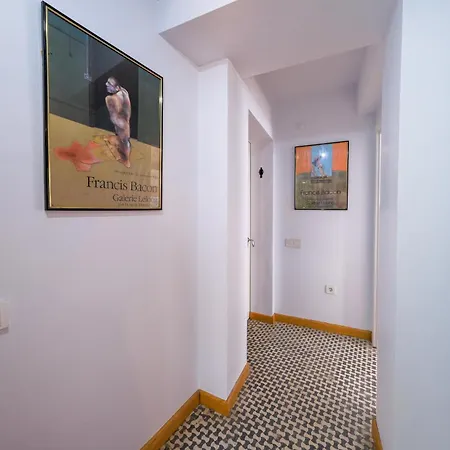 Apartment Maison Detroit Iconic 3br Triplex With Great Views