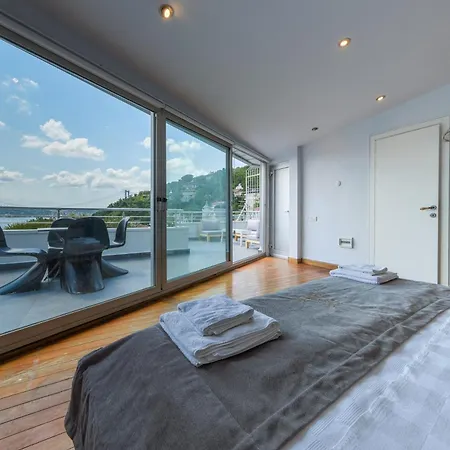 Maison Detroit Iconic 3br Triplex With Great Views Apartment