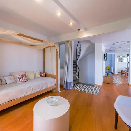 Maison Detroit Iconic 3br Triplex With Great Views * Istanbul