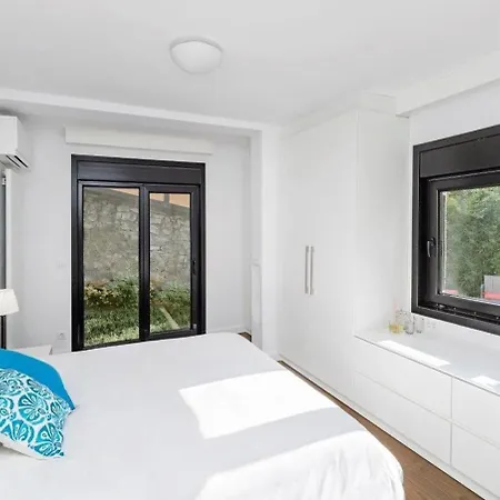 Luxury Modern Oasis W Private Garden! #25 * Istanbul