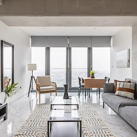 Trendy Cool Bright Parking Poolviews! #254 * Istanbul