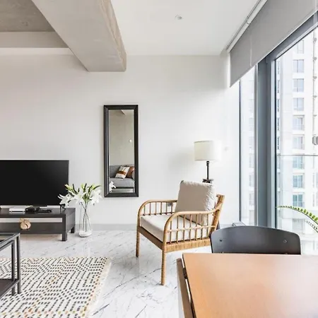 Apartment Trendy Cool Bright Parking Poolviews! #254 Istanbul