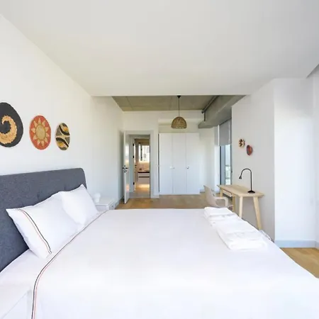 Gorgeous Corner Deluxe 1bd Condopoolviews! #133 Istanbul