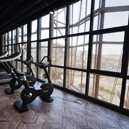 Holiday home Beautiful Bright Modern 2bd2bath Poolgym! #219