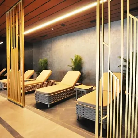 Beautiful Bright Modern 2bd2bath Poolgym! #219 Holiday home Istanbul