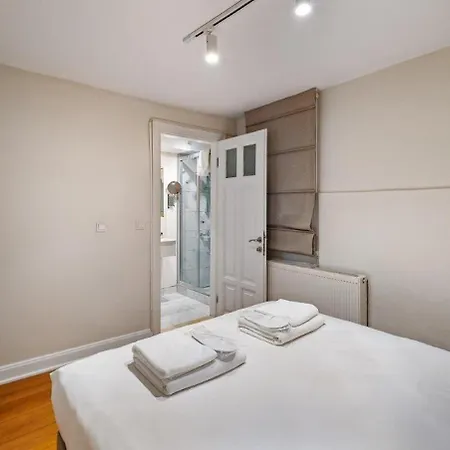 Charming Bright Modern Design 1bd #282 *