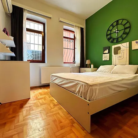 Triplex In Taksim Square With 3 Bedroom Apartment