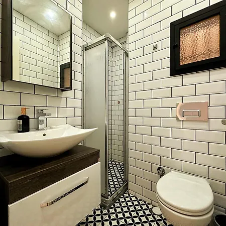 Triplex In Taksim Square With 3 Bedroom Apartment