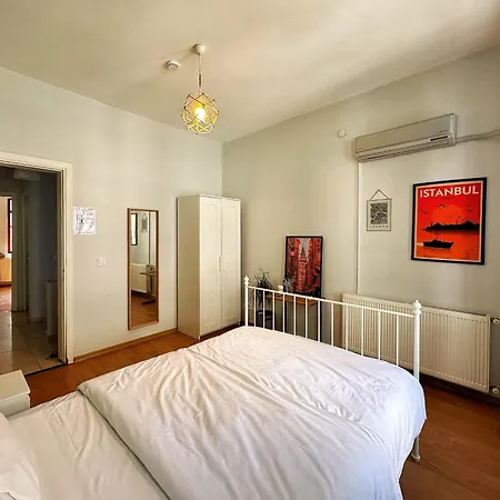 Triplex In Taksim Square With 3 Bedroom Apartment Istanbul