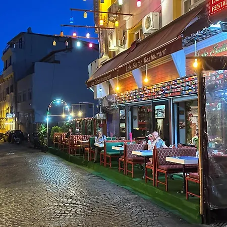 Lale Sultan Sueit Istanbul