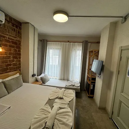 Hotel Elegance House