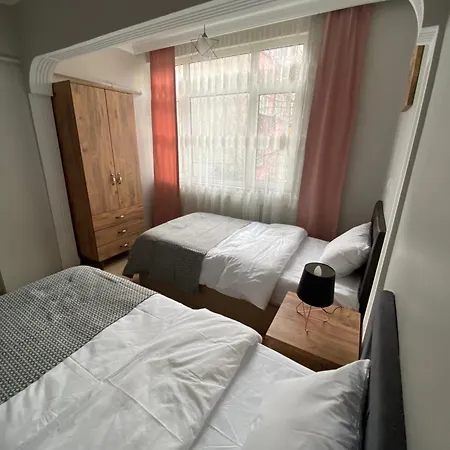 Tramvaya Yakin, Merkezi,2bd,asansoerlue,uecretsiz Otoparkli,3 Klimali Apartment *