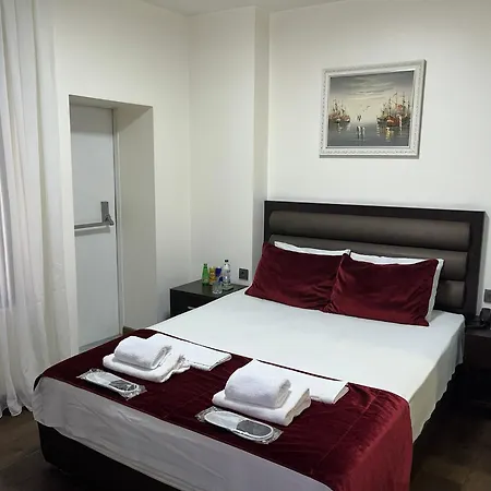 Pandora Hotel 3*