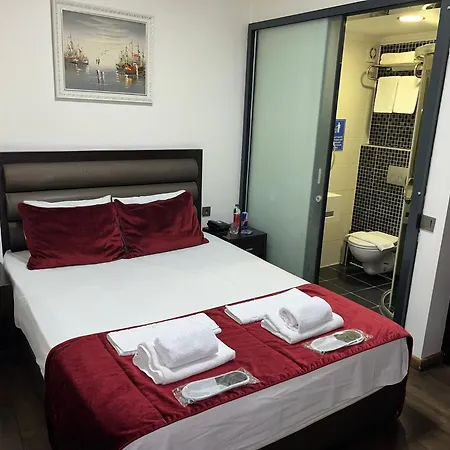 Hotel Pandora 3*
