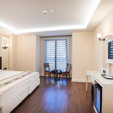 Prag Hotel *