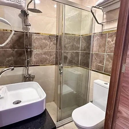 Hotel La Vien Old 3*