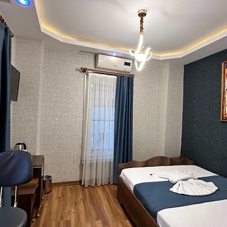 Hotel La Vien Old 3*